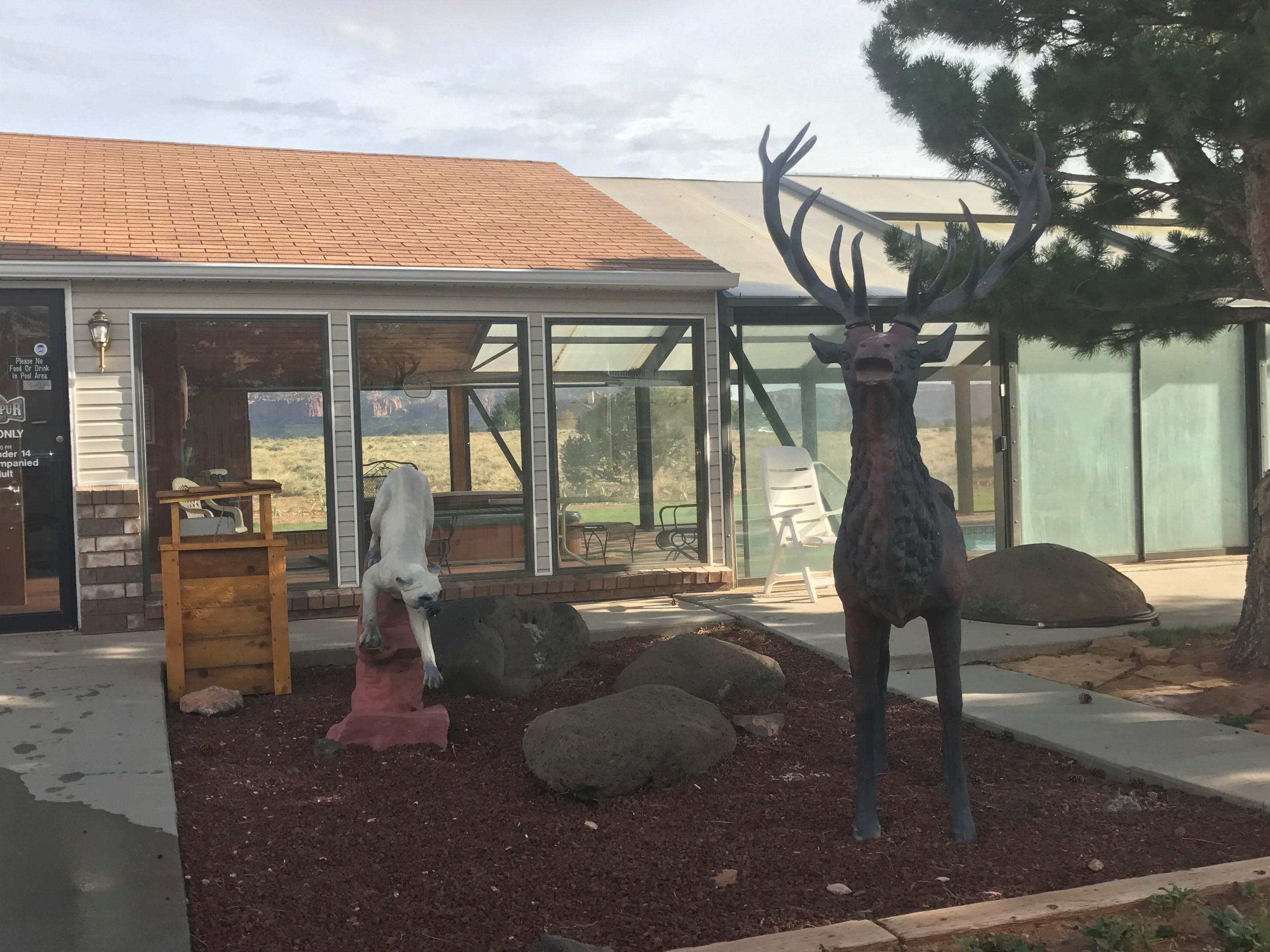 Broken Spur Inn & Steakhouse Torrey Exterior photo